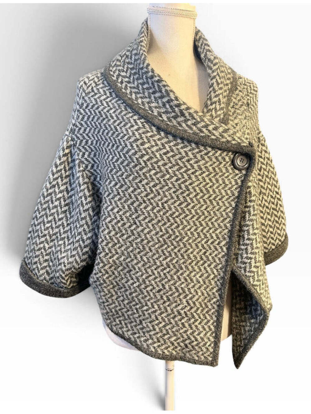 Sweaterworks Grey Cape - Size Large